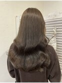 オリーブブラウン