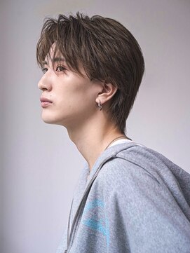 オーシャントーキョーオーバー 渋谷(OCEAN TOKYO OVER) 黒髪ナチュラルコンマバングセンターパートウルフ