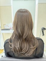 フラッフィー(Fluffy) ウェーブロング