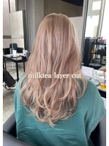 シエンゴールド(CIEN gold)&nbsp;レイヤーカット/ミルクティーベージュ/ブリーチ#浜松駅#カラー