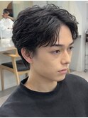 渋谷メンズスパイキーショート緩めピンツイストスパイラルパーマ