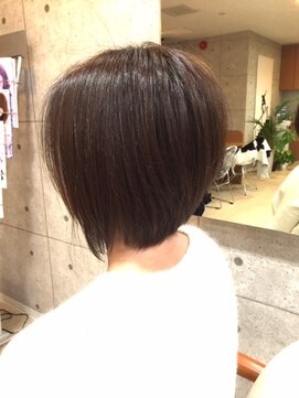 ハイヴ ヘアライン(Hi-ve hairline) ショート風ボブ、ボブ風ショートスタイル