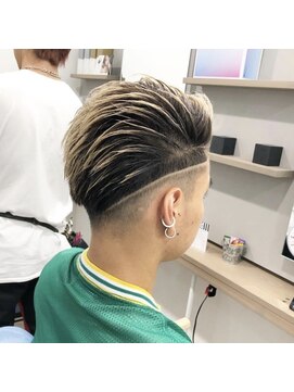 エルマーク(L-MARK) 外国人風刈り上げショート【L-MARK,大阪,寝屋川,香里園】