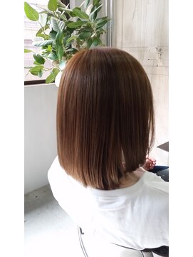 テラ(terra) 伸ばしかけスタイル☆似合わせカットでまとまりあるスタイル☆
