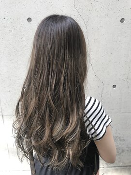 ヘンリエッタ 自由ヶ丘(Henrietta) ナチュラルベージュグラデーション