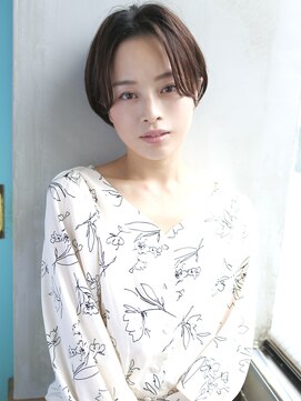 バース(BIRTH) 天神【BIRTH】　センターパート前髪なしショートボブ　1