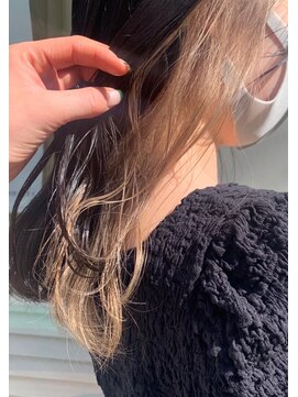 ネオリーブウリ 二子玉川店(Neolive uri) ショコラアッシュヘルシースタイルふんわりカールインナーカラー