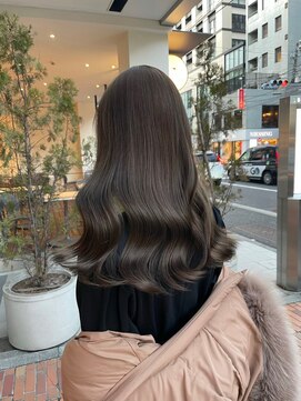 キュア 表参道(CURE) 黒髪/グレージュカラー/ココアベージュ/ヘルシーロング[表参道]