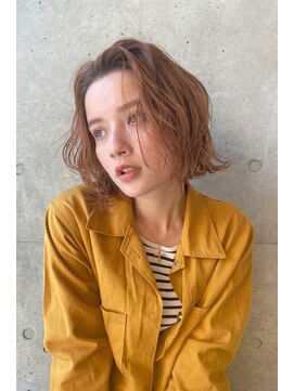 ファム(FAM) 外ハネ タッセルボブ ミデアムヘア　パーマ　 代官山 中目黒