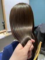 ココペリヘアー 高濃度水素トリートメントミネコラ×ロング×マットアッシュ