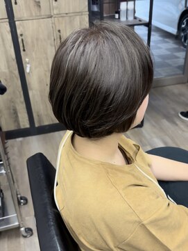 ヴィフ 大船(VIF) 白髪ぼかし脱白髪染めショートヘアショートボブカットハイライト