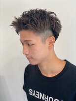 エヌアイ(N.I)&nbsp;ツーブロックアップバング