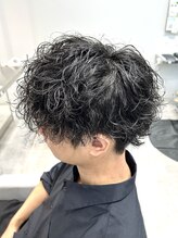 圧倒的な持続力！オシャレで、男らしい！【ツイストスパイラルパーマ】