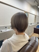 インビテーション(invitation)&nbsp;白髪ぼかしショートスタイル