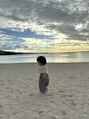 シーン(SCENE) お休みの日は子どもと一緒に海へ!日々の成長が愛おしいです♪