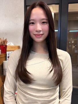 アトリエ(atelier.) ロングレイヤー 髪質改善 20代 透明感カラー ブラウン