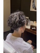 ジッピーオブトータルビューティ(Zippy of total beauty)&nbsp;ハイライト&ツイストスパイラルパーマ