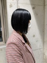ライラ(Lyla)&nbsp;guest hair ブルーブラック切りっぱなしボブ