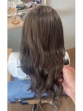 アームズ(Arm's) 艶ミルクティー