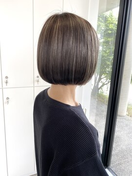 ラフ(laugh) 大人ハイライト/グレージュカラー