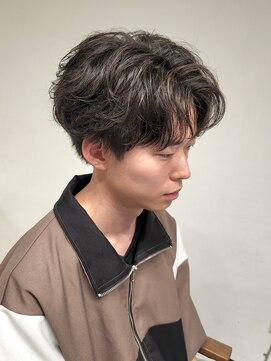 ニアウ 伊勢崎連取店(Niau) 刈り上げセンターパートフェザーパーマシャドウパーマ