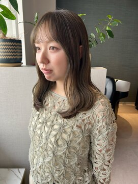 アム(amu) オリーブベージュ/ダブルカラー/シースルー前髪