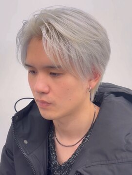 ゴールド 京都 三条(GOALD) ホワイトセンターパート