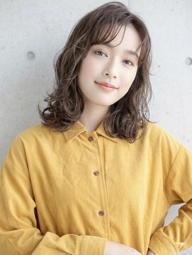 アッシュ 立川店(Ash) 脱白髪染めハイライト×髪質改善で白髪を活かす艶髪ミディアム