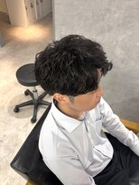モク(mok)&nbsp;アップバング×ツイストスパイラルパーマ
