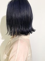 イズ(iss)&nbsp;#ブリーチカラー #インディゴ #外ハネボブ