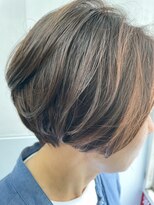 ビーハイブ ギフト(BeeHIVE GIFT) 大人ショートボブ シルバーグレージュ