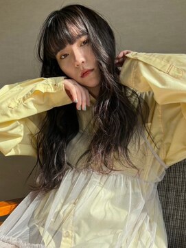 トナリ(tonari) 黒髪　ニュアンスパーマ　ぱっつん前髪　アッシュ【鹿児島中央】