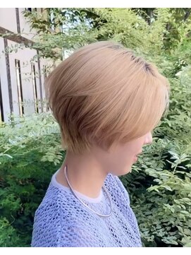 ルプラ ガーデン(le-pla garden) ハンサムショート#前下がり#ダブルカラー#ブリーチ#豊橋#豊川