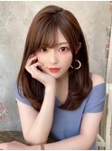 後れ毛が可愛い顔周りレイヤーハイレイヤーロング