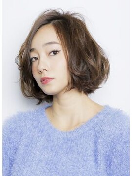 ミディアムパーマボブ