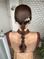 フェリーチェ(Felice)&nbsp;タイトヘア 編みおろし タイトアレンジ 参列ヘア 結婚式ヘア