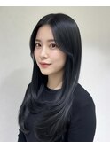 まとまりと動きを両立！ローレイヤーヘア