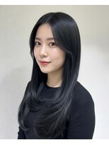 フィックス(FIX)&nbsp;まとまりと動きを両立！ローレイヤーヘア