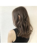 ロンド 表参道店(Lond)&nbsp;【津賀雅也】大人美人フェザーロングミルクティーカラー♪