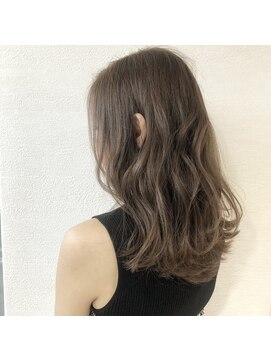 ロンド 表参道店(Lond) 【津賀雅也】大人美人フェザーロングミルクティーカラー♪