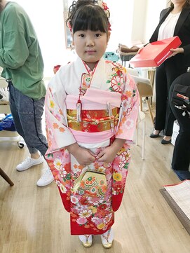 ロカット サロン(Roquat Salon) キッズ七五三と着付け【ヘアアレンジ 立川/立川南/八王子/袴】