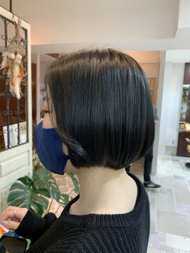 フラット 千葉(Flat.) 顎下ショート×赤味消しマットブルー【千葉】