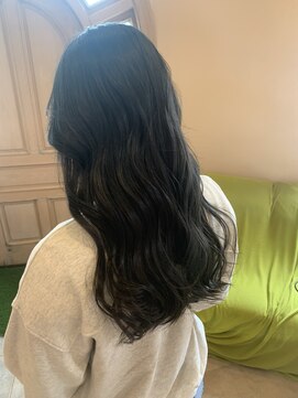 マギー(Magie) オリーブブラック