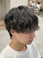 ラヴィズムバイフィフス(LUVISM by fifth)&nbsp;万代波巻きスパイラルパーマシャドウパーマツイストパーマウルフ