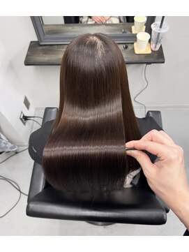 エクシーズ 新宿(XYZ) 縮毛矯正