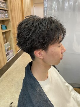 ヘアリゾートガーデンカルム(Hair Resort Garden CALM) センターパート