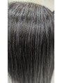 アグ ヘアー カナ 気仙沼店(Agu hair qana) 光に当たるとブルーが透ける白髪ぼかし。