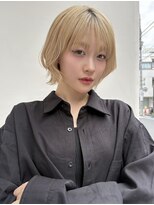 トルネード(TORNADO)&nbsp;海外レイヤーミニボブ 切りっぱなし ハイトーンベージュ t1120