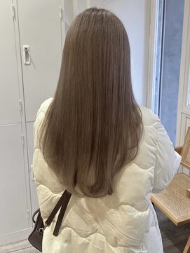 ベージュカラー