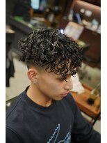 フォーコーナーズカットショップスリーセント 栄(FourCornersCutShop 3/cent)&nbsp;スパイラルパーマ